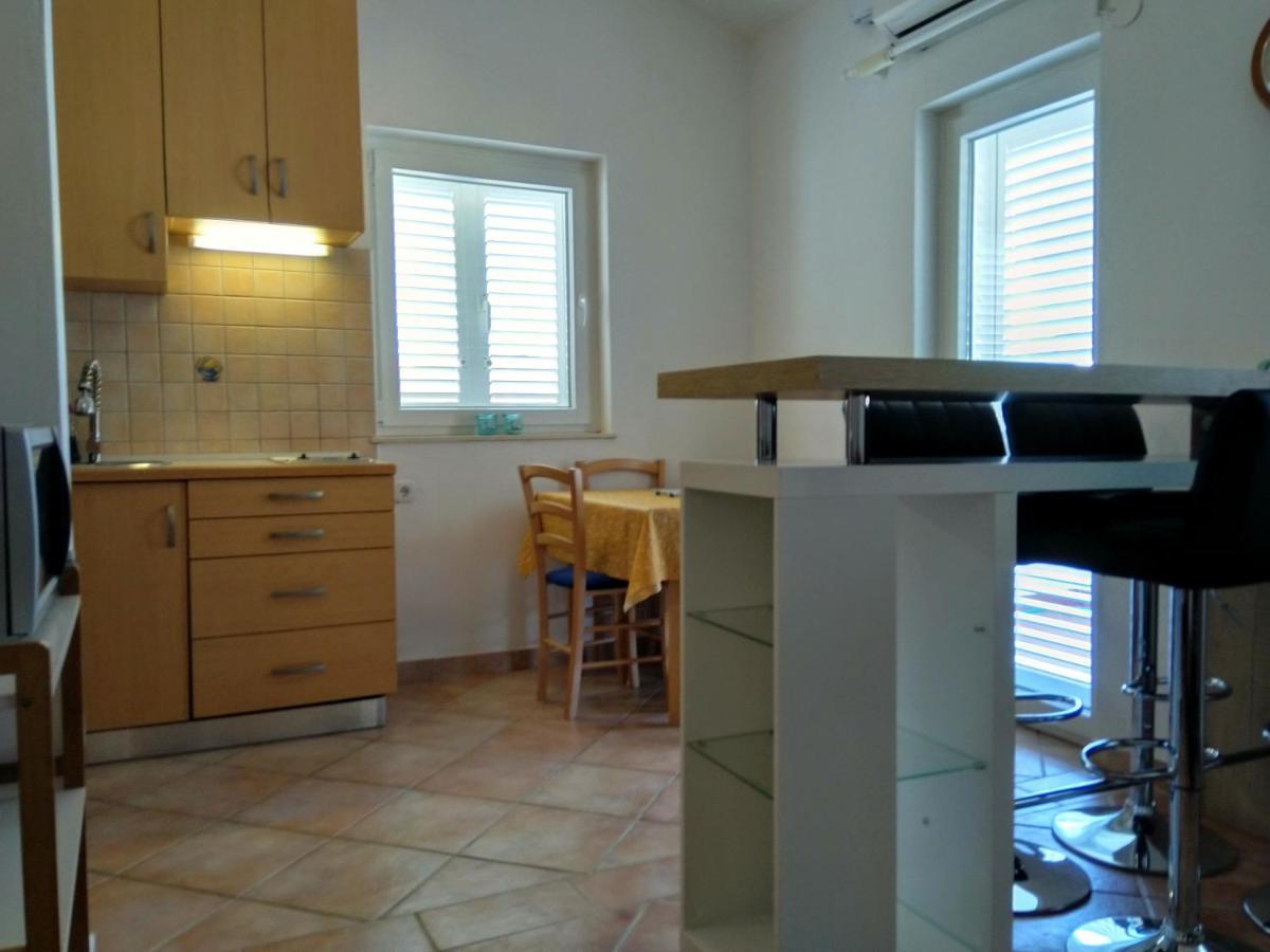 Apartment Edina Pag พาก ภายนอก รูปภาพ