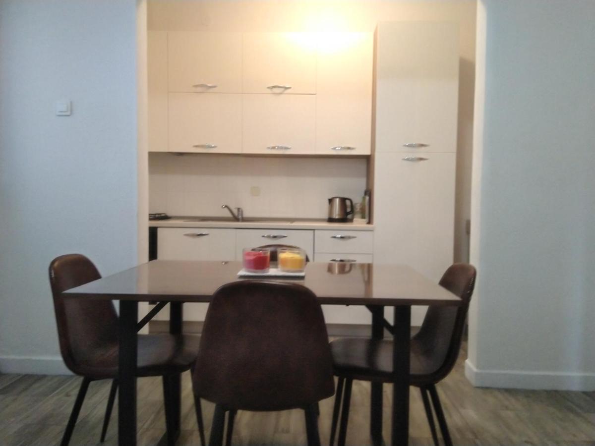 Apartment Edina Pag พาก ภายนอก รูปภาพ